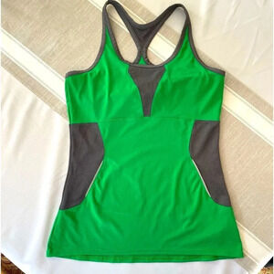 Under Armour Semi-Fitted Heat Gear Workout Top with Built in Bra